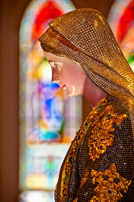 In 2009, the Mary Immaculate Conception Cathedral in Chanthaburi was refurbished. It now includes this 1.3 m icon of Mary, inlaid with over 20,000 carats of sapphire and other gems.