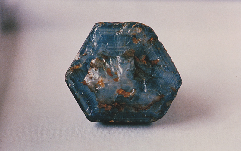 The base of the crystal, showing concentrations of silk.