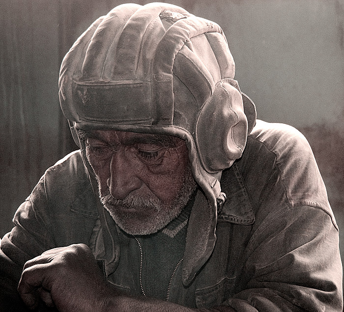 Miner resting at Snezhny